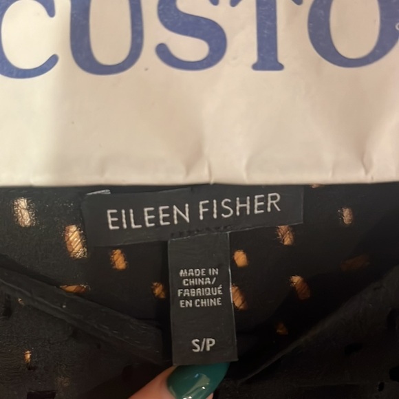 Eileen Fisher Woman’s Black Silk Top Size S - Picture 3 of 6